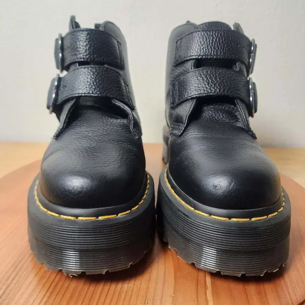 Dr. Martens Devon Heart Platform Boots Womens Size 11 Black Leather Ankle